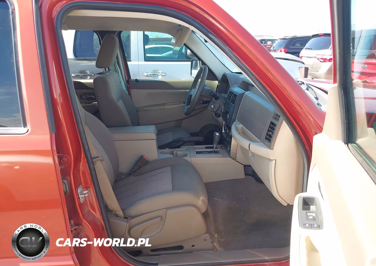 2009 Jeep Liberty Sport VIN:1J8GP28K29W525205 - 5