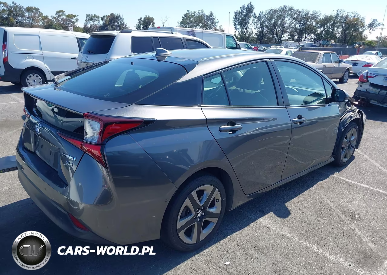 2019 Toyota Prius Xle VIN:JTDKARFU2K3090712 - 4