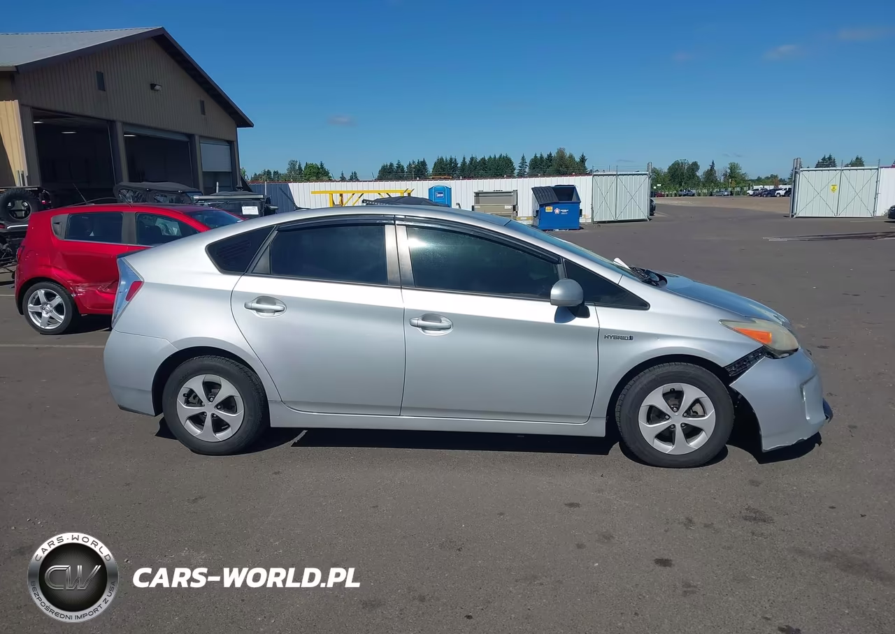 2012 Toyota Prius Three VIN:JTDKN3DU9C5436362 - 13