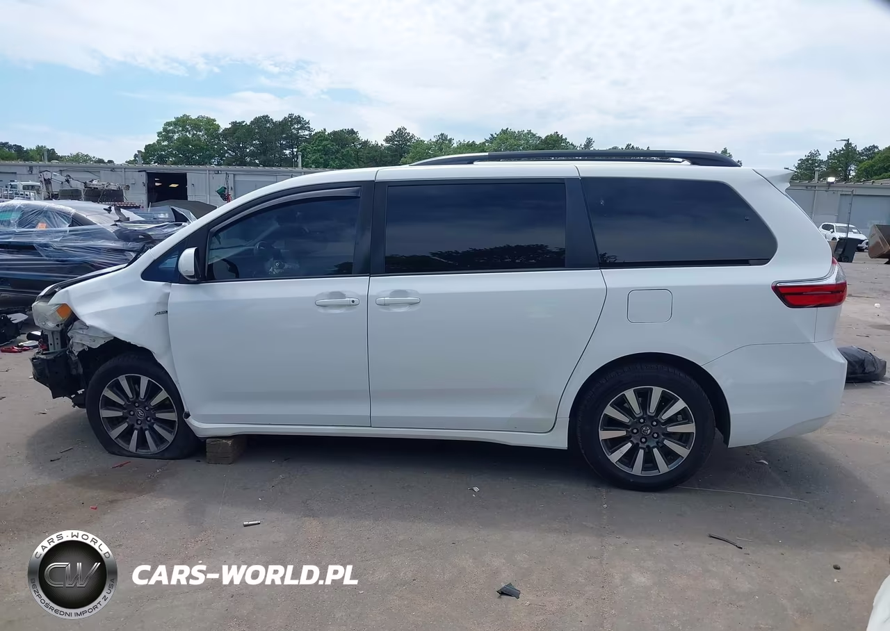 2018 Toyota Sienna Le 7 Passenger VIN:5TDJZ3DC0JS204862 - 15