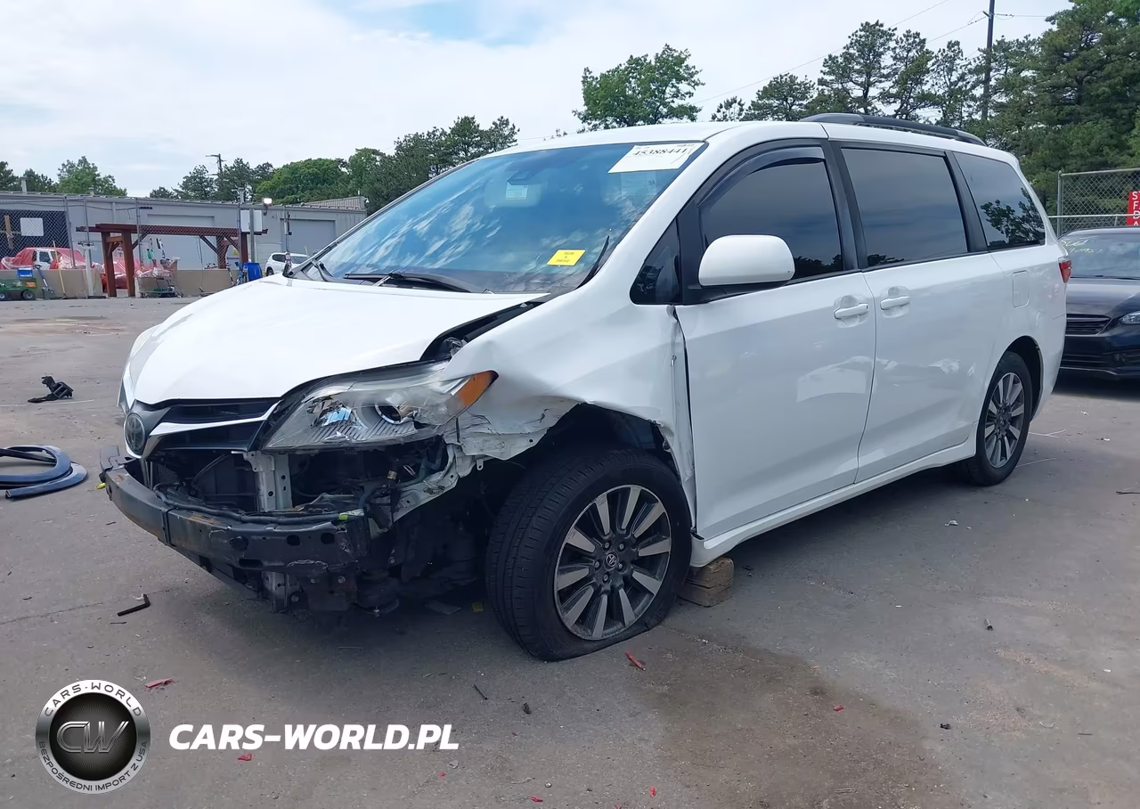 2018 Toyota Sienna Le 7 Passenger VIN:5TDJZ3DC0JS204862 - 2