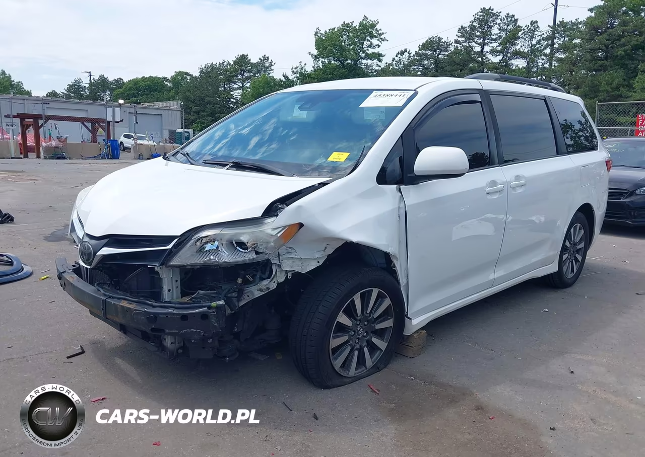 2018 Toyota Sienna Le 7 Passenger VIN:5TDJZ3DC0JS204862 - 6
