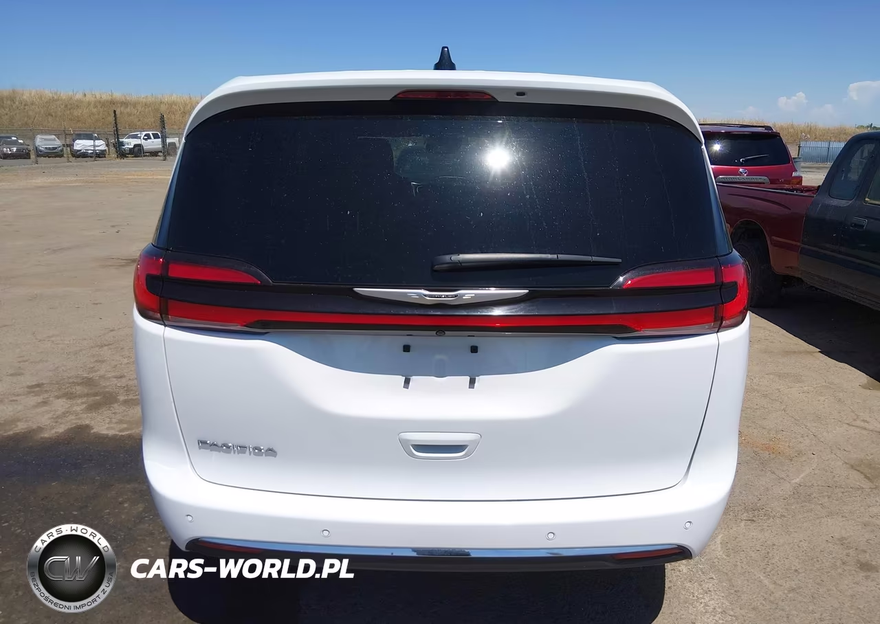 2025 Chrysler Pacifica Select VIN:2C4RC1BG0SR579398 - 16