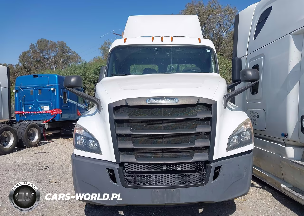 2019 Freightliner New Cascadia 126 VIN:3AKJHLDR7KSKF8128 - 16