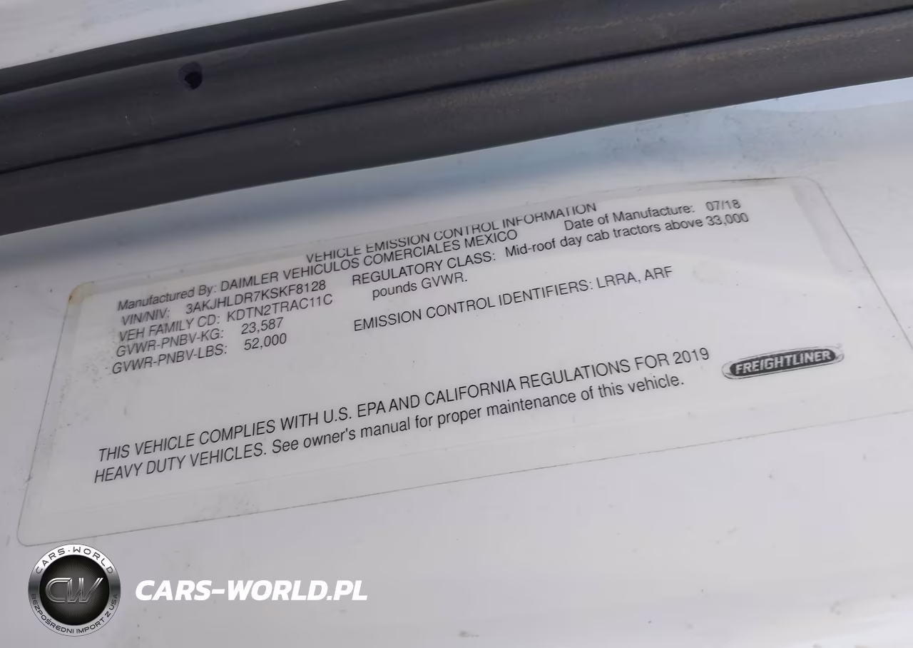 2019 Freightliner New Cascadia 126 VIN:3AKJHLDR7KSKF8128 - 8