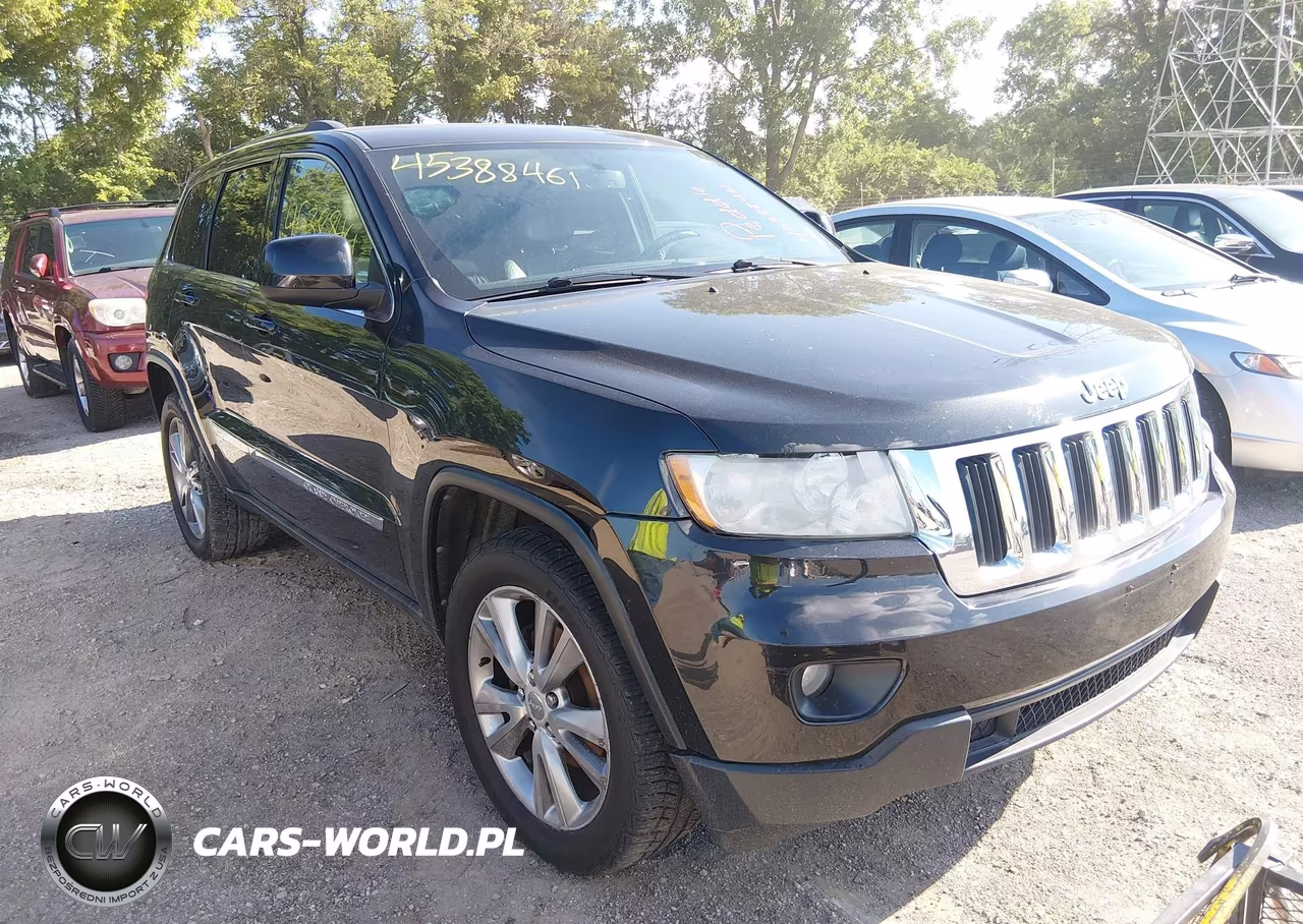 2013 Jeep Grand Cherokee Laredo – zdjęcie 1 z 16