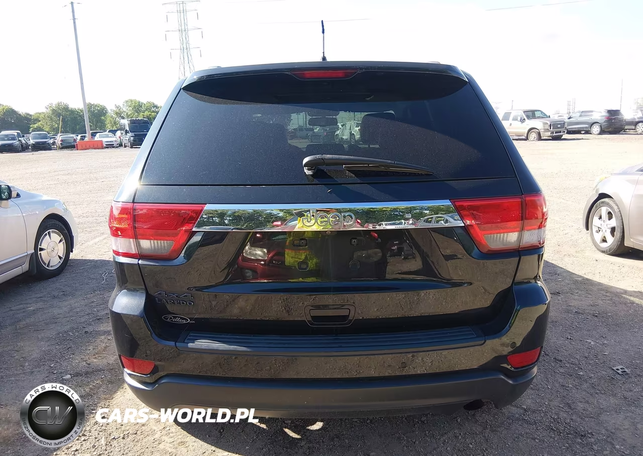 2013 Jeep Grand Cherokee Laredo VIN:1C4RJFAG4DC542211 - 16