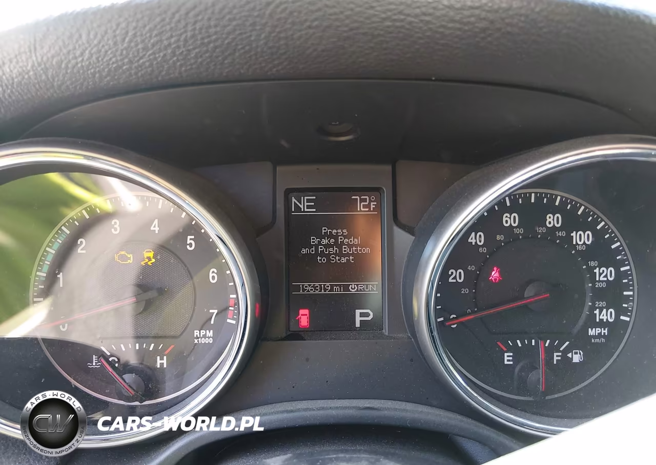 2013 Jeep Grand Cherokee Laredo VIN:1C4RJFAG4DC542211 - 7