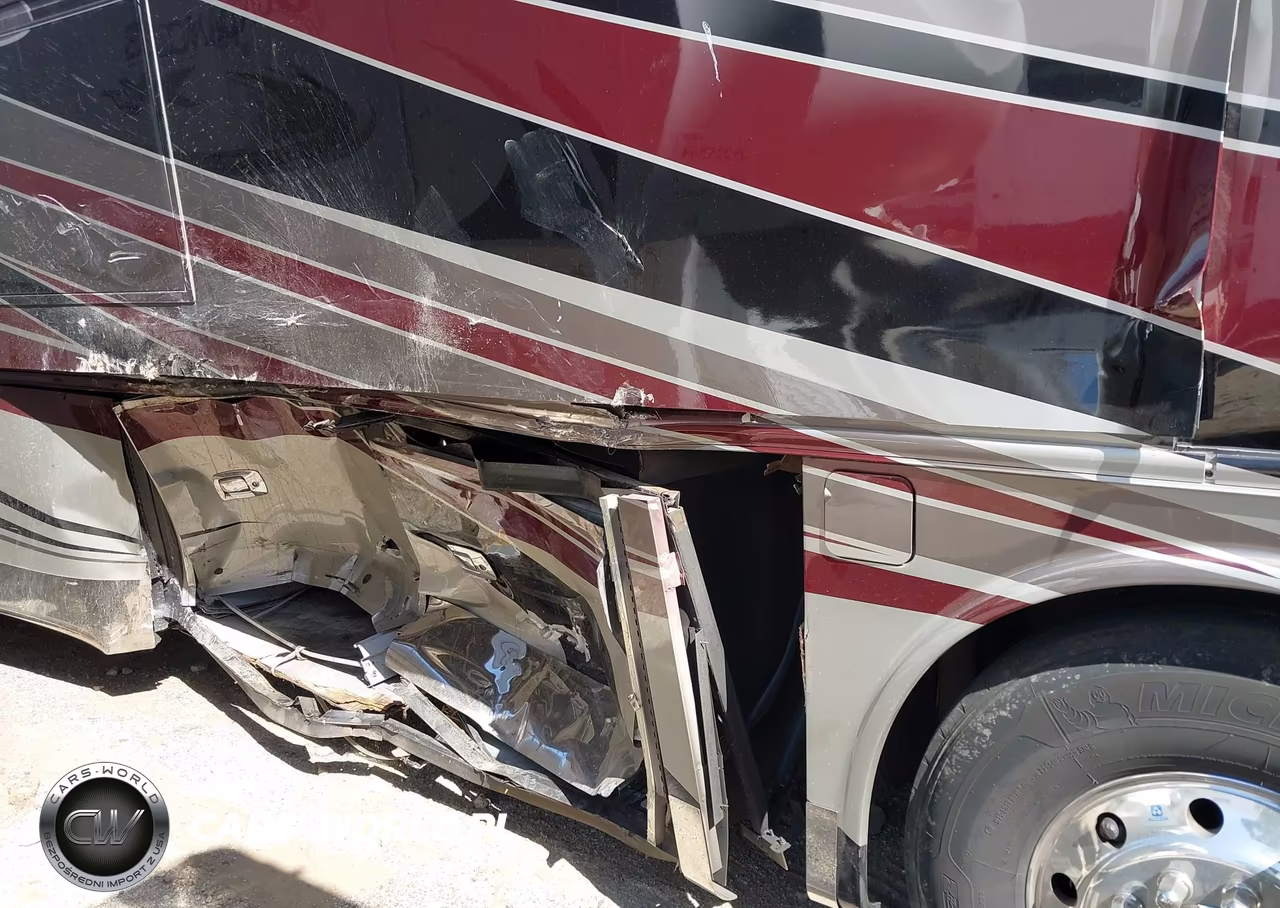 2022 Tiffin Motorhomes Inc Allegro Bus VIN:5VBBAK7A6NA122368 - 13
