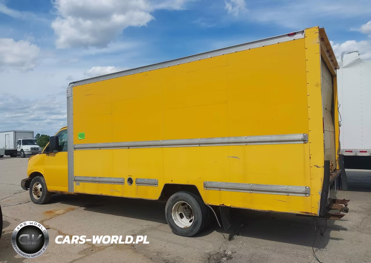 2010 GMC Savana Cutaway Work Van VIN:1GD6G4BG3A1900583 - 14