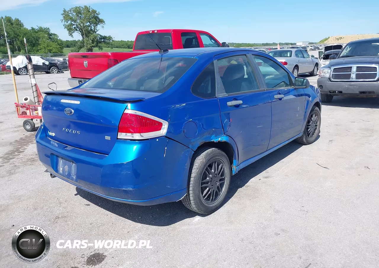 2010 Ford Focus Se VIN:1FAHP3FN9AW183955 - 4