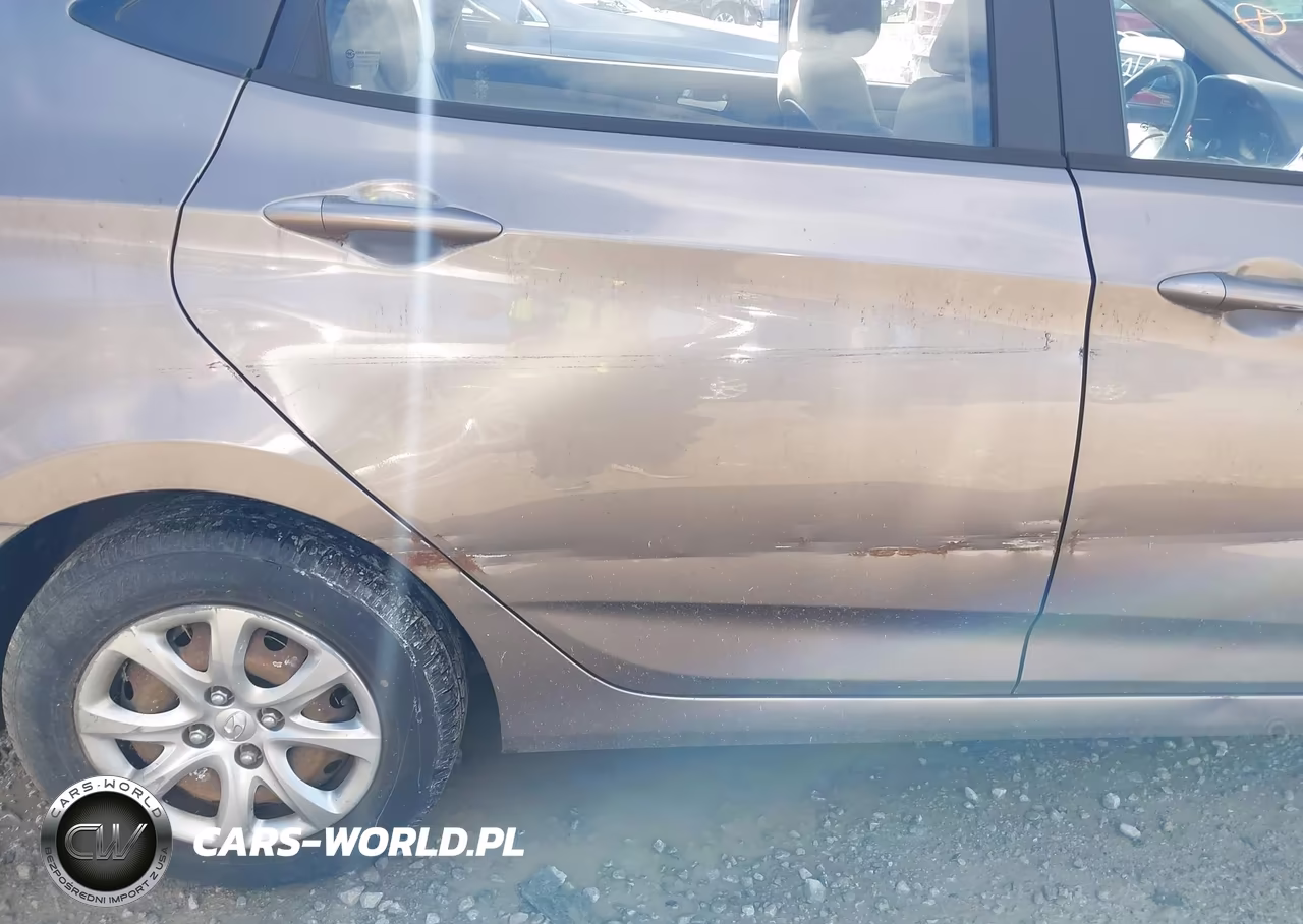 2013 Hyundai Accent Gls VIN:KMHCT4AE0DU496708 - 13