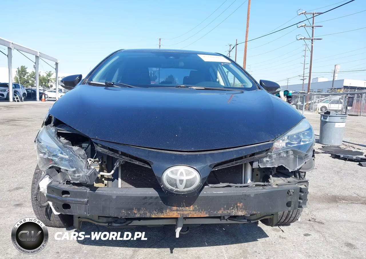2017 Toyota Corolla Se VIN:5YFBURHE3HP675960 - 13