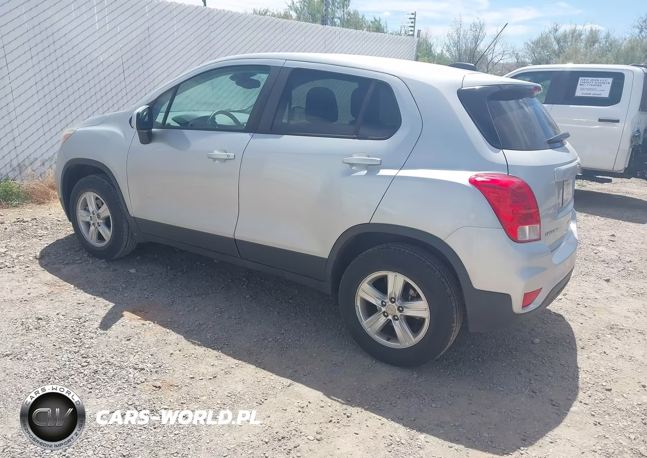2017 Chevrolet Trax Ls VIN:3GNCJNSB2HL267510 - 3
