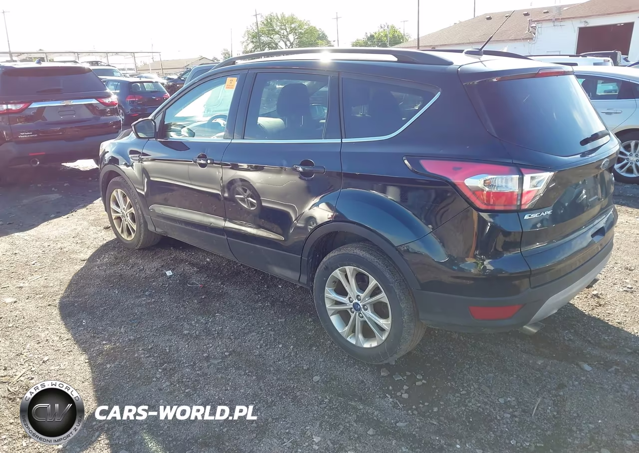 2017 Ford Escape Se VIN:1FMCU9GD8HUC85450 - 3