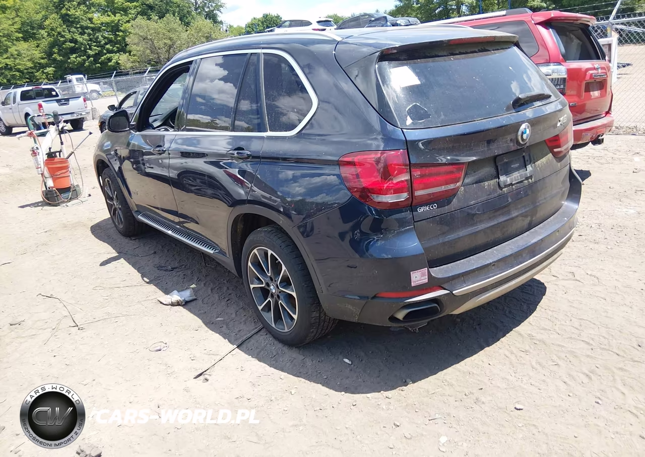 2018 BMW X5 xDrive35I VIN:5UXKR0C52J0Y05603 - 3