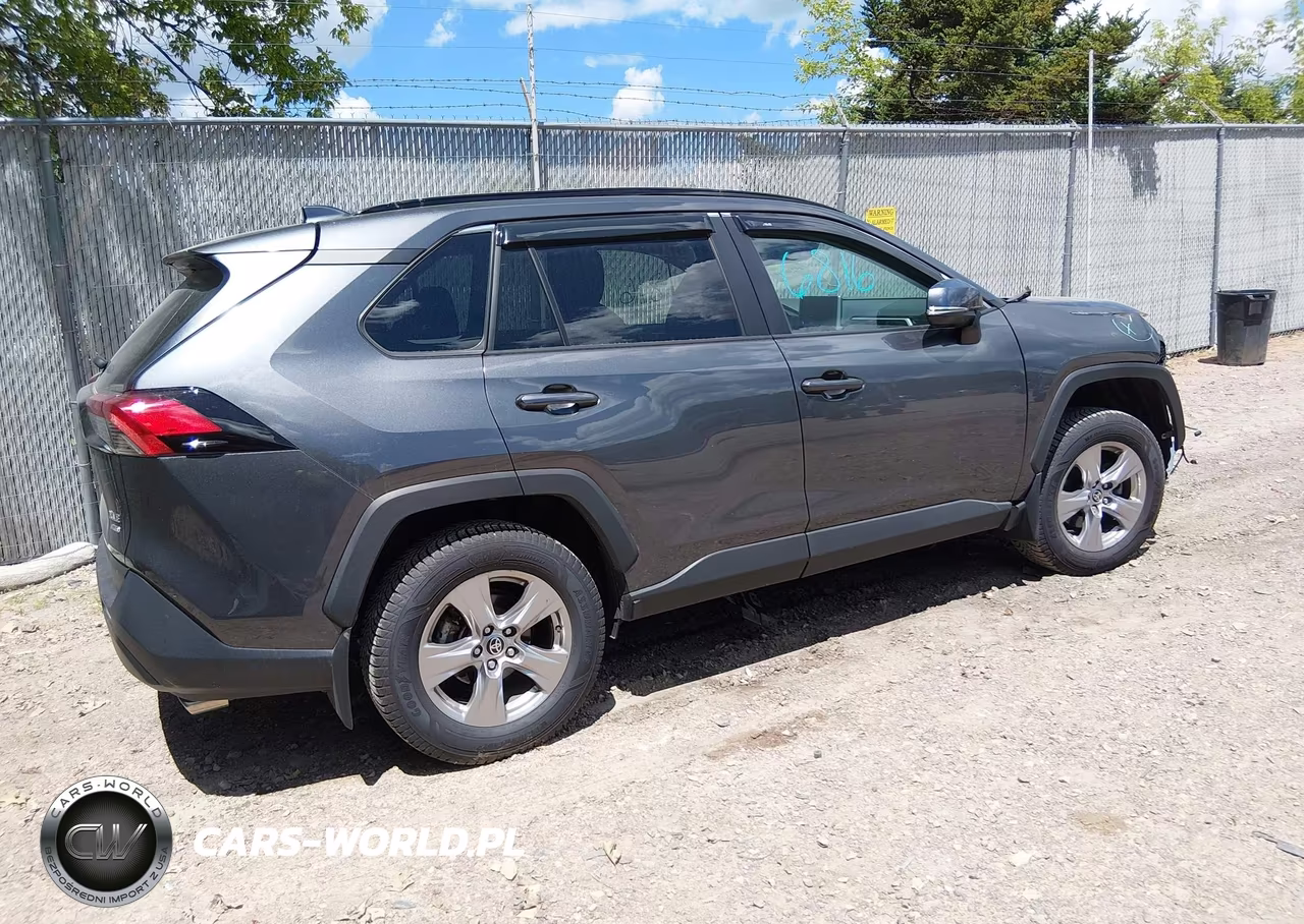 2023 Toyota Rav4 Xle VIN:2T3P1RFV8PC352561 - 4