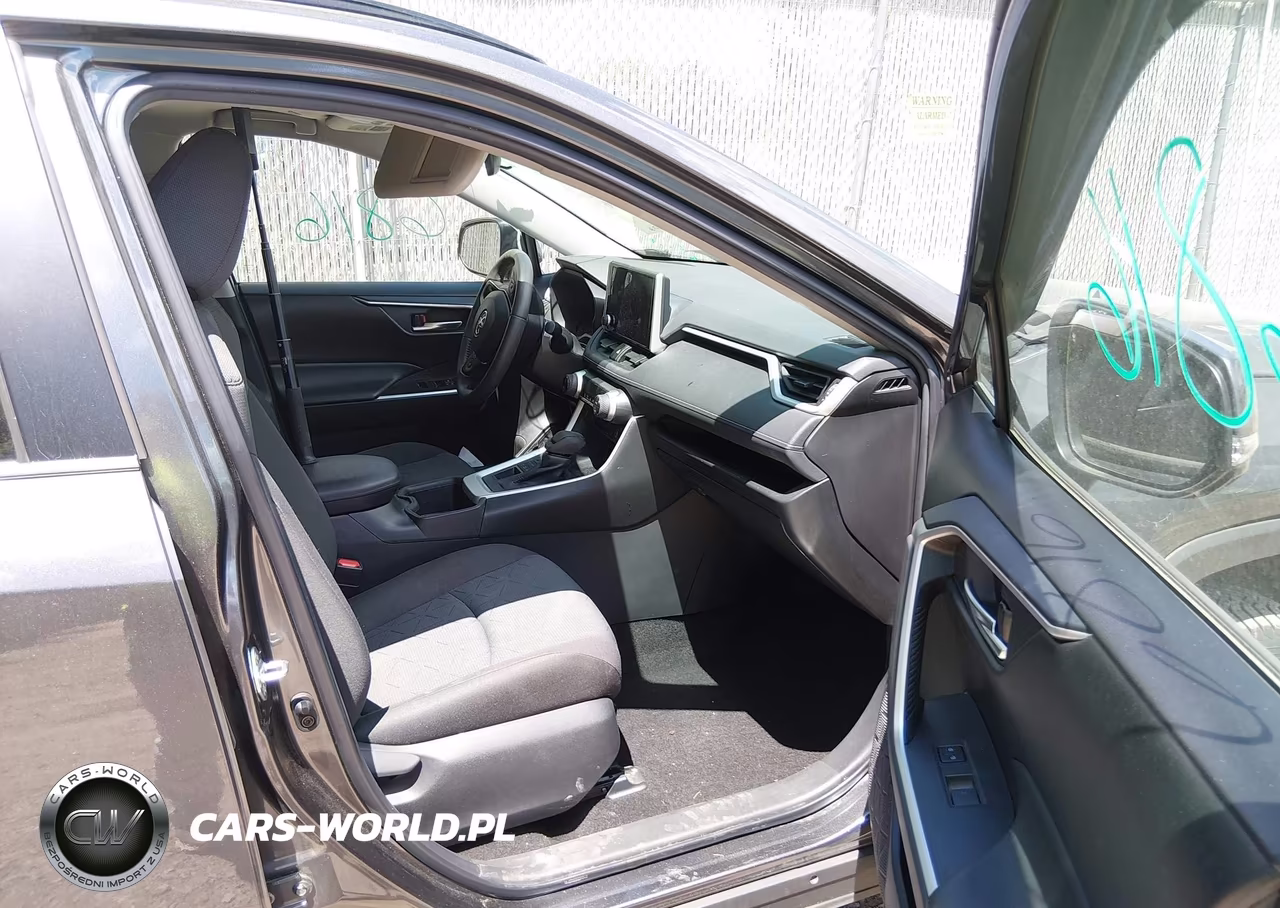 2023 Toyota Rav4 Xle VIN:2T3P1RFV8PC352561 - 5