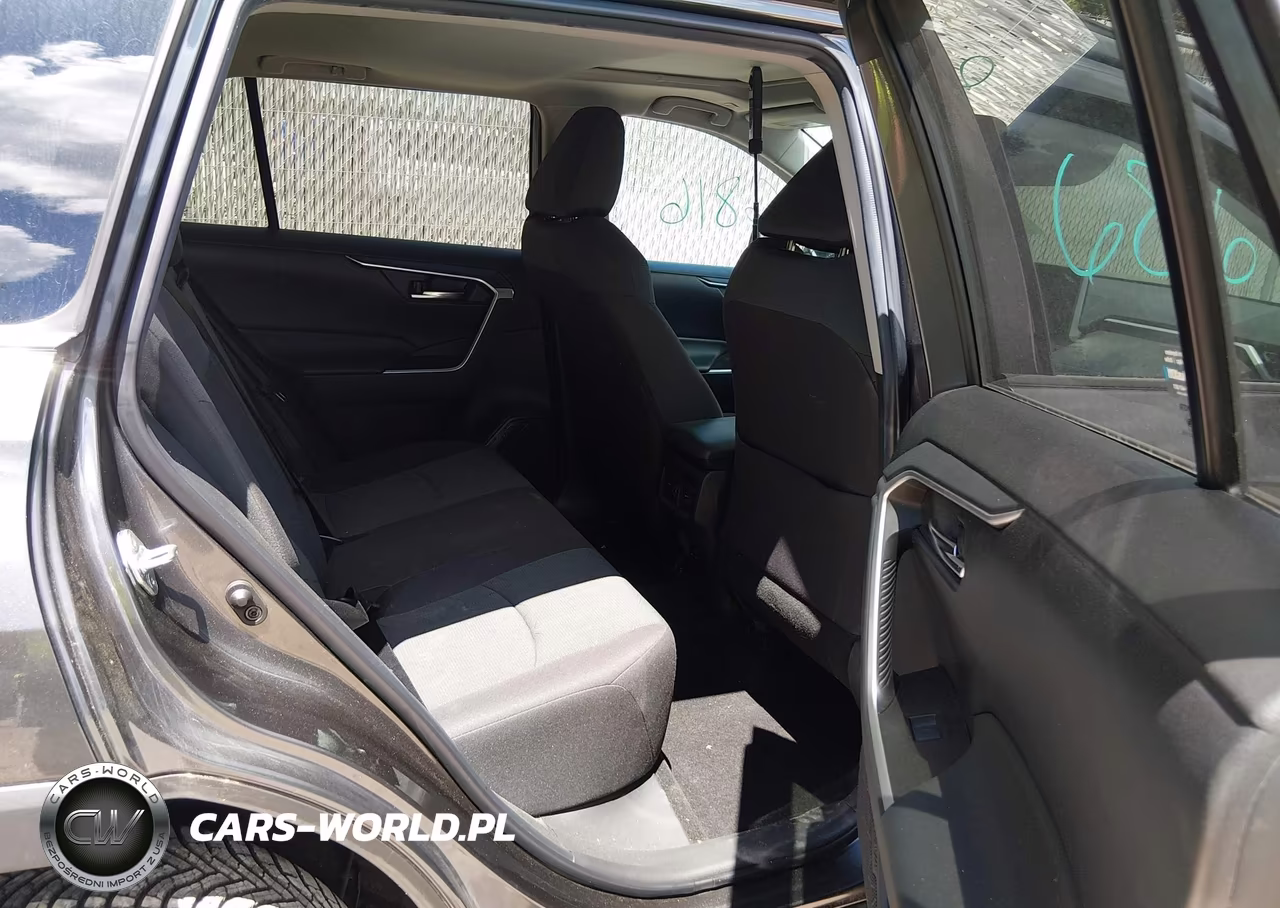 2023 Toyota Rav4 Xle VIN:2T3P1RFV8PC352561 - 8