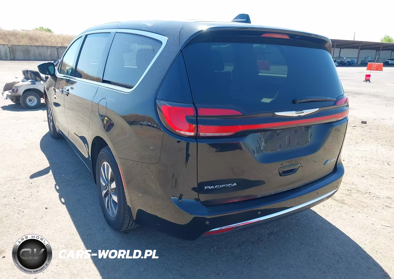 2024 Chrysler Pacifica Hybrid Select VIN:2C4RC1S72RR137796 - 3