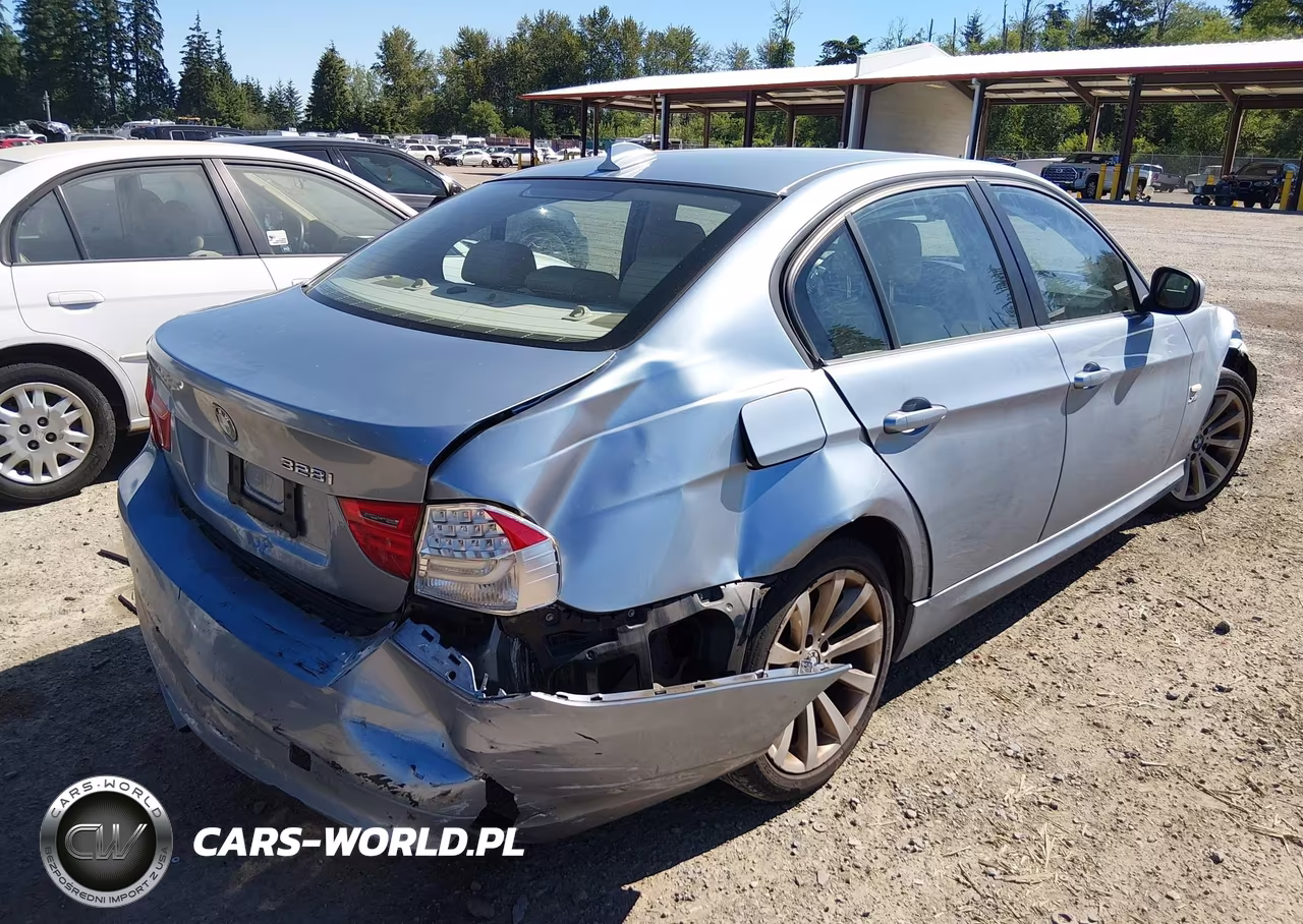 2011 BMW 328I xDrive VIN:WBAPK5G50BNN25053 - 4