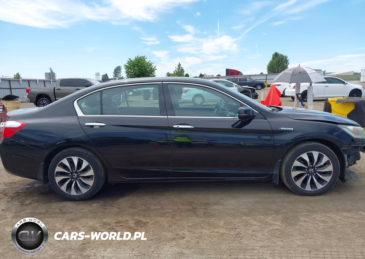 2015 Honda Accord Hybrid VIN:1HGCR6F36FA001956 - 14