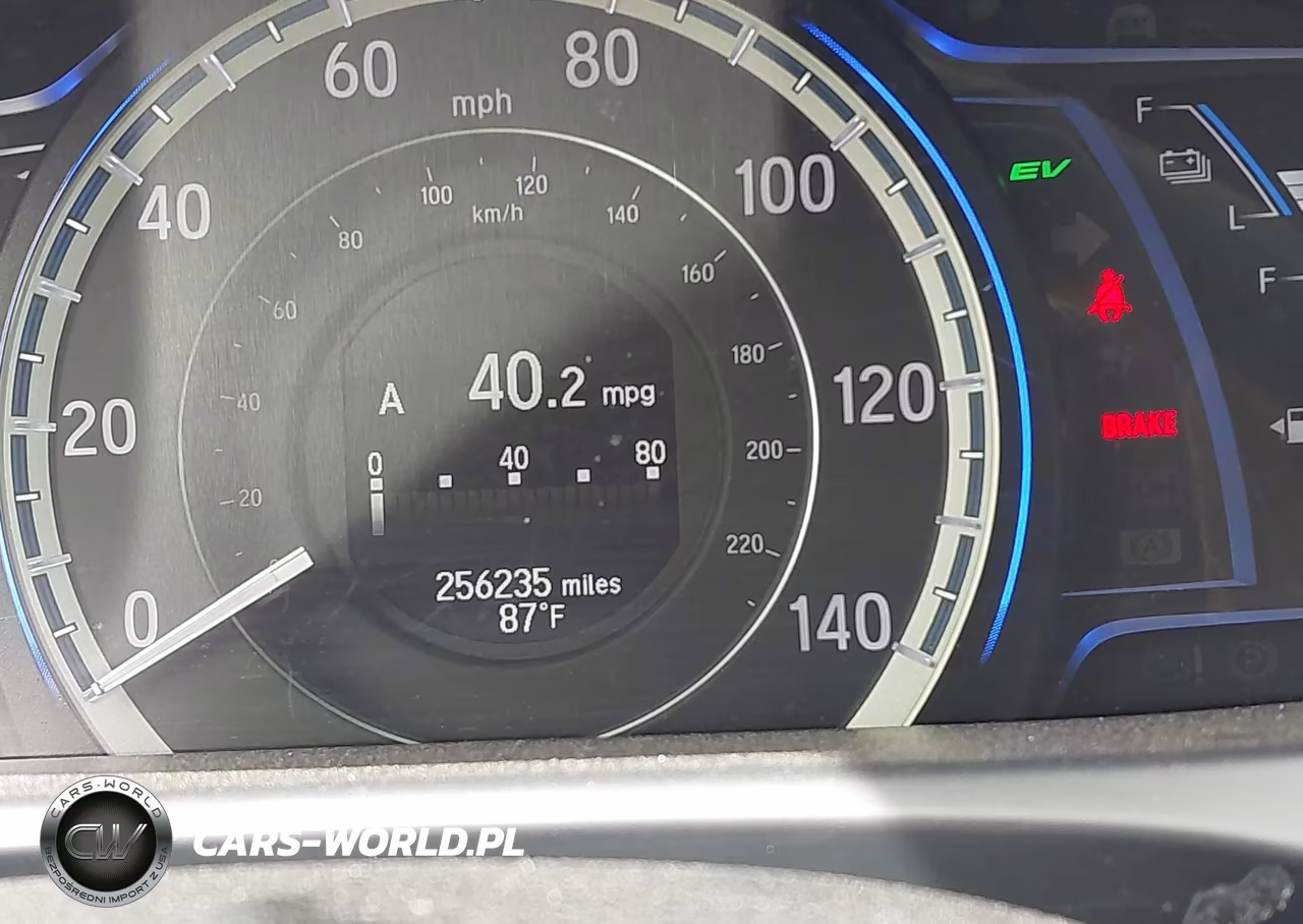 2015 Honda Accord Hybrid VIN:1HGCR6F36FA001956 - 16