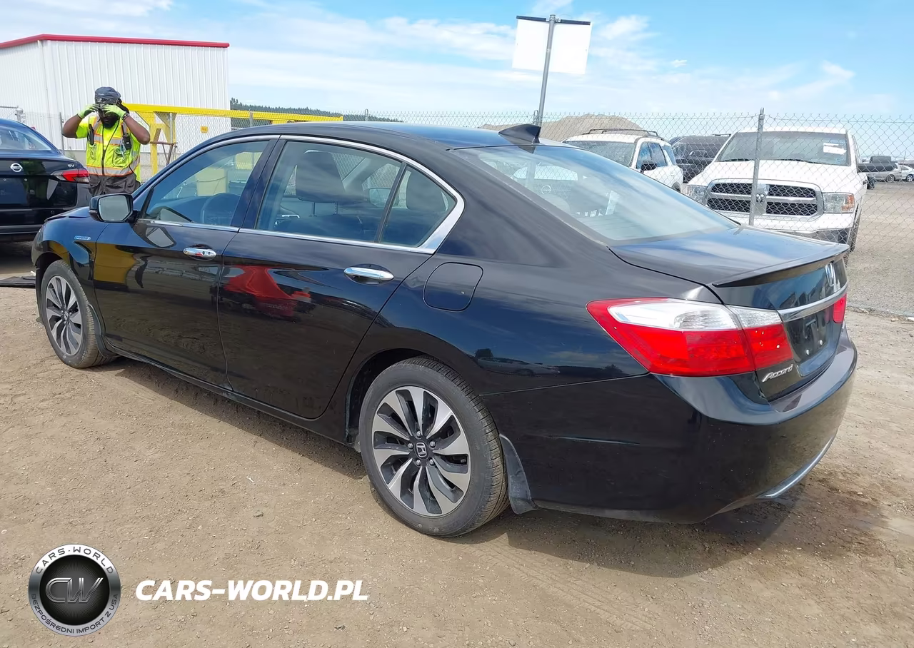 2015 Honda Accord Hybrid VIN:1HGCR6F36FA001956 - 3