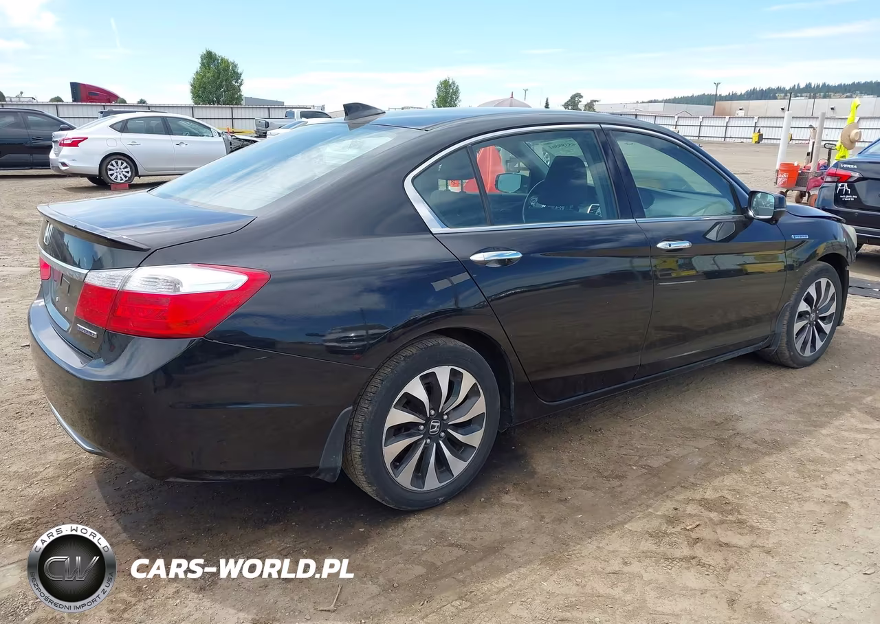 2015 Honda Accord Hybrid VIN:1HGCR6F36FA001956 - 4