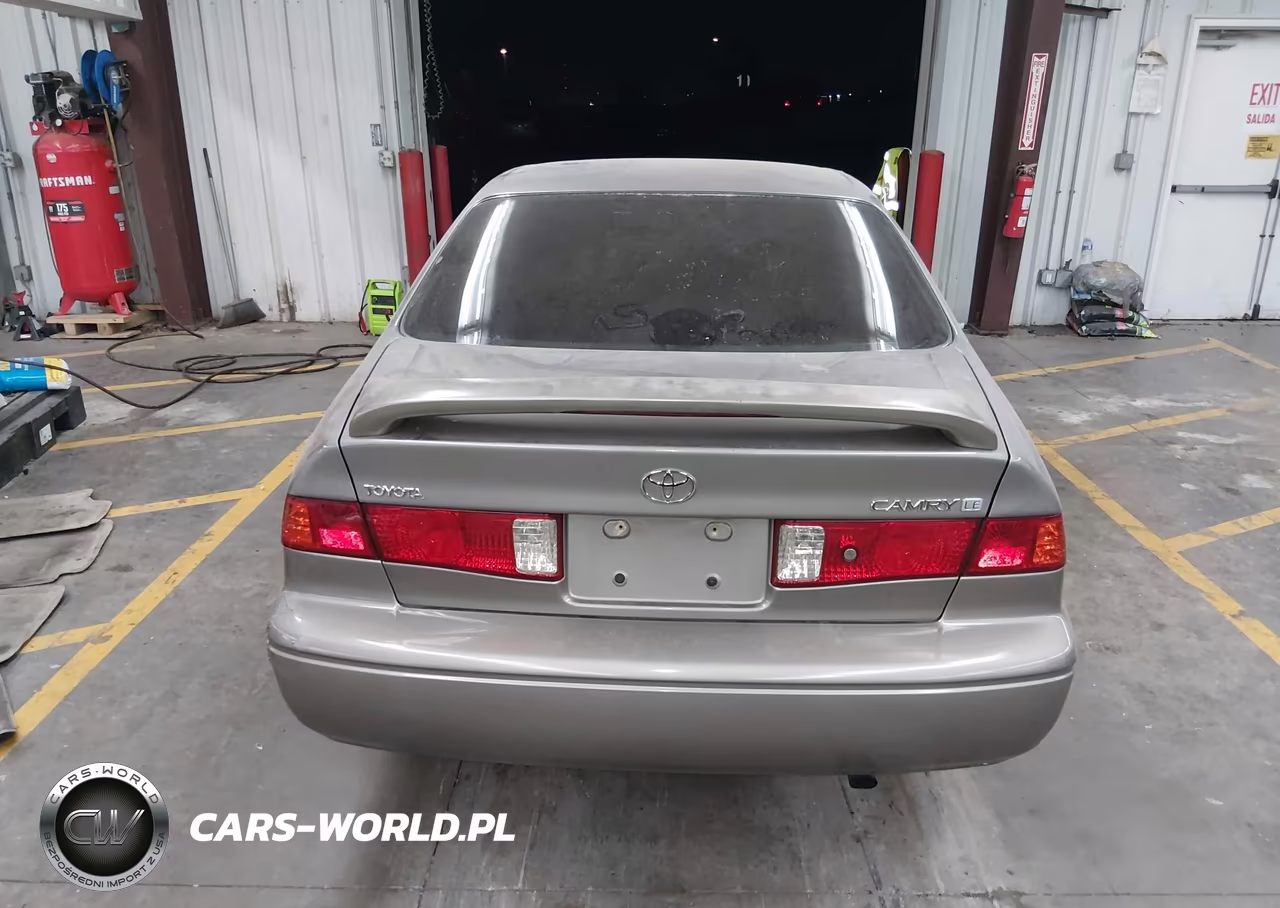 2001 Toyota Camry Le VIN:4T1BG22K11U065282 - 17
