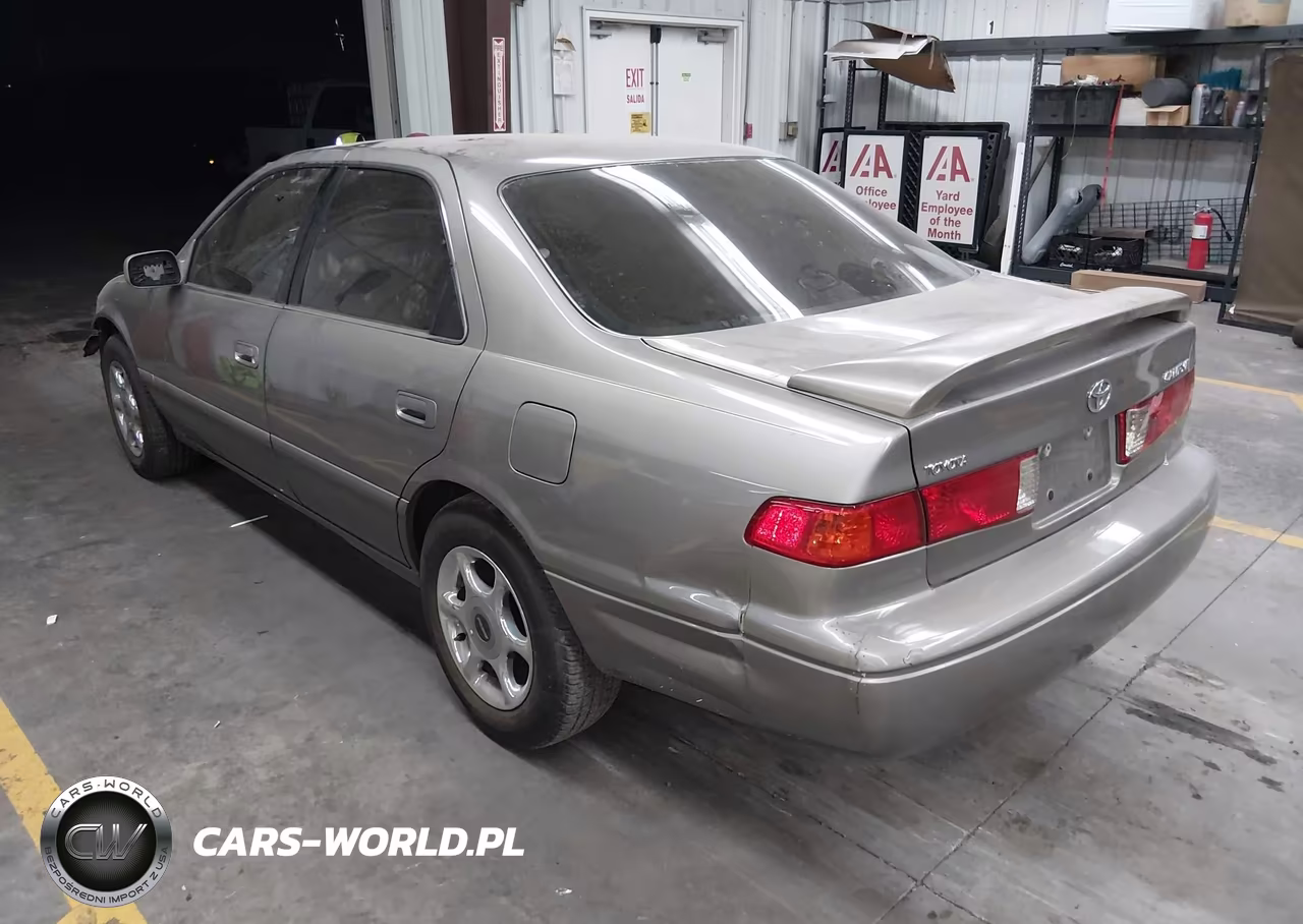 2001 Toyota Camry Le VIN:4T1BG22K11U065282 - 3