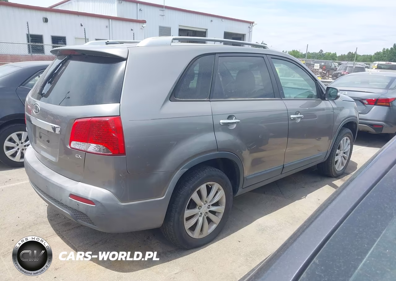 2011 Kia Sorento Ex VIN:5XYKU3A11BG001127 - 4