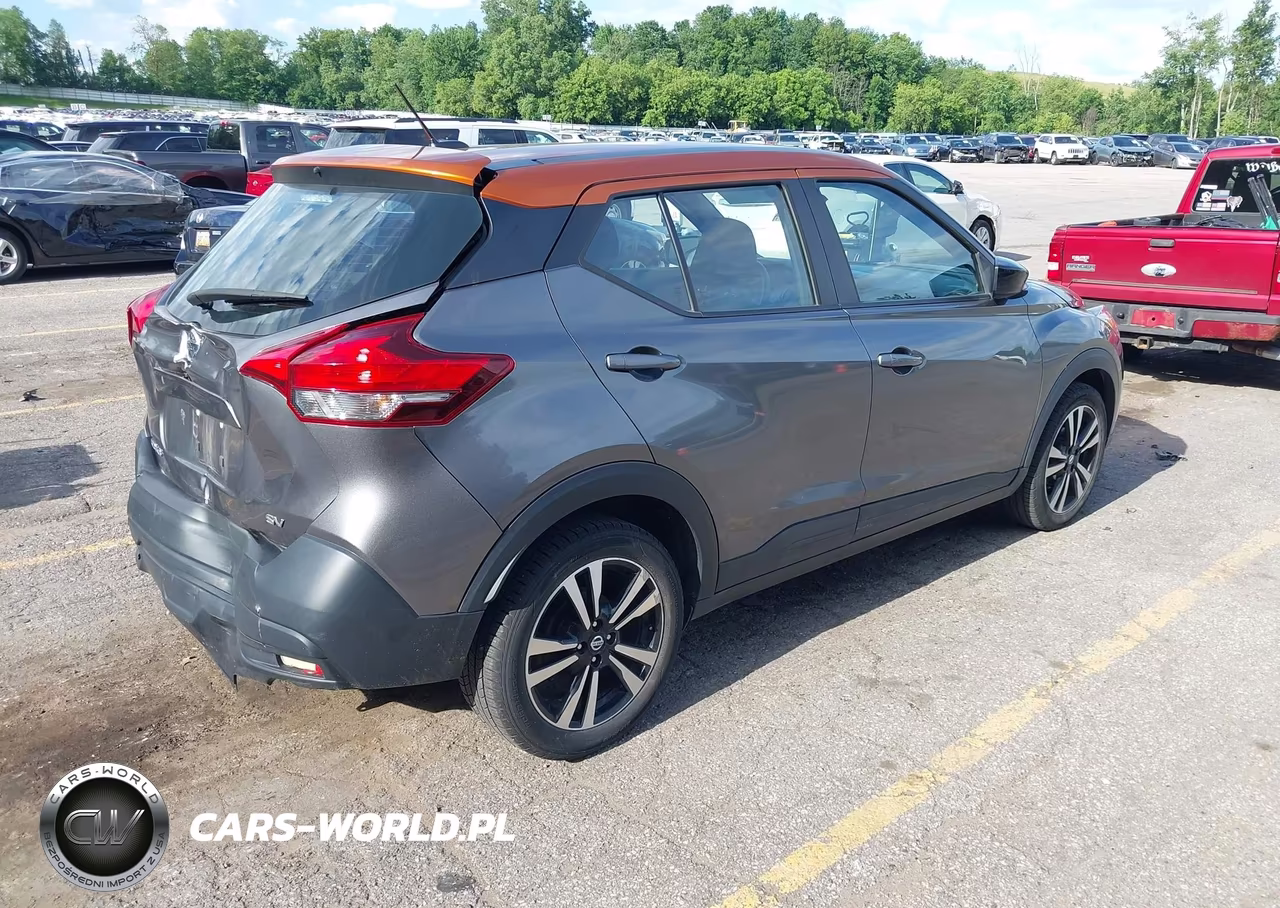 2018 Nissan Kicks S-Sr-Sv VIN:3N1CP5CU1JL533311 - 4