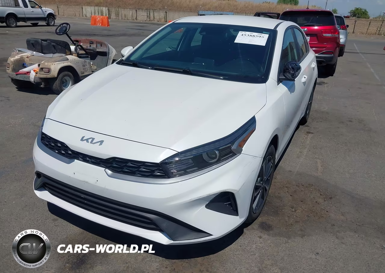 2024 Kia Forte Lxs VIN:3KPF24AD2RE702032 - 2