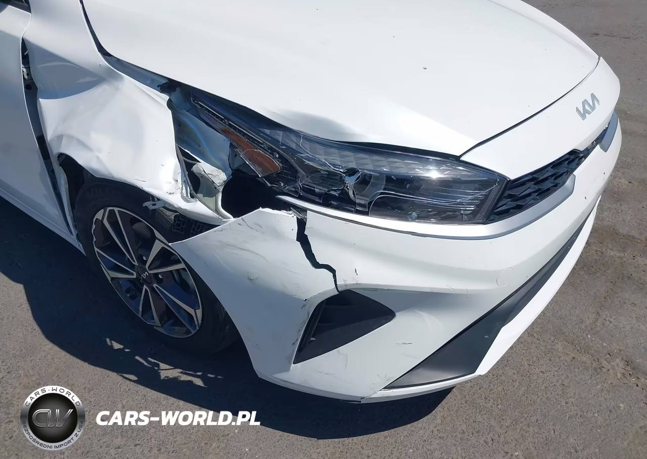 2024 Kia Forte Lxs VIN:3KPF24AD2RE702032 - 6