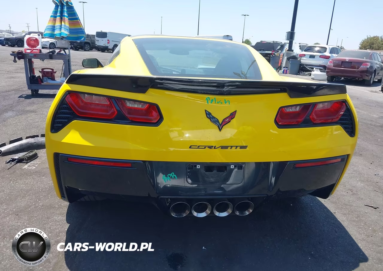 2015 Chevrolet Corvette Stingray Z51 VIN:1G1YM2D79F5108079 - 17