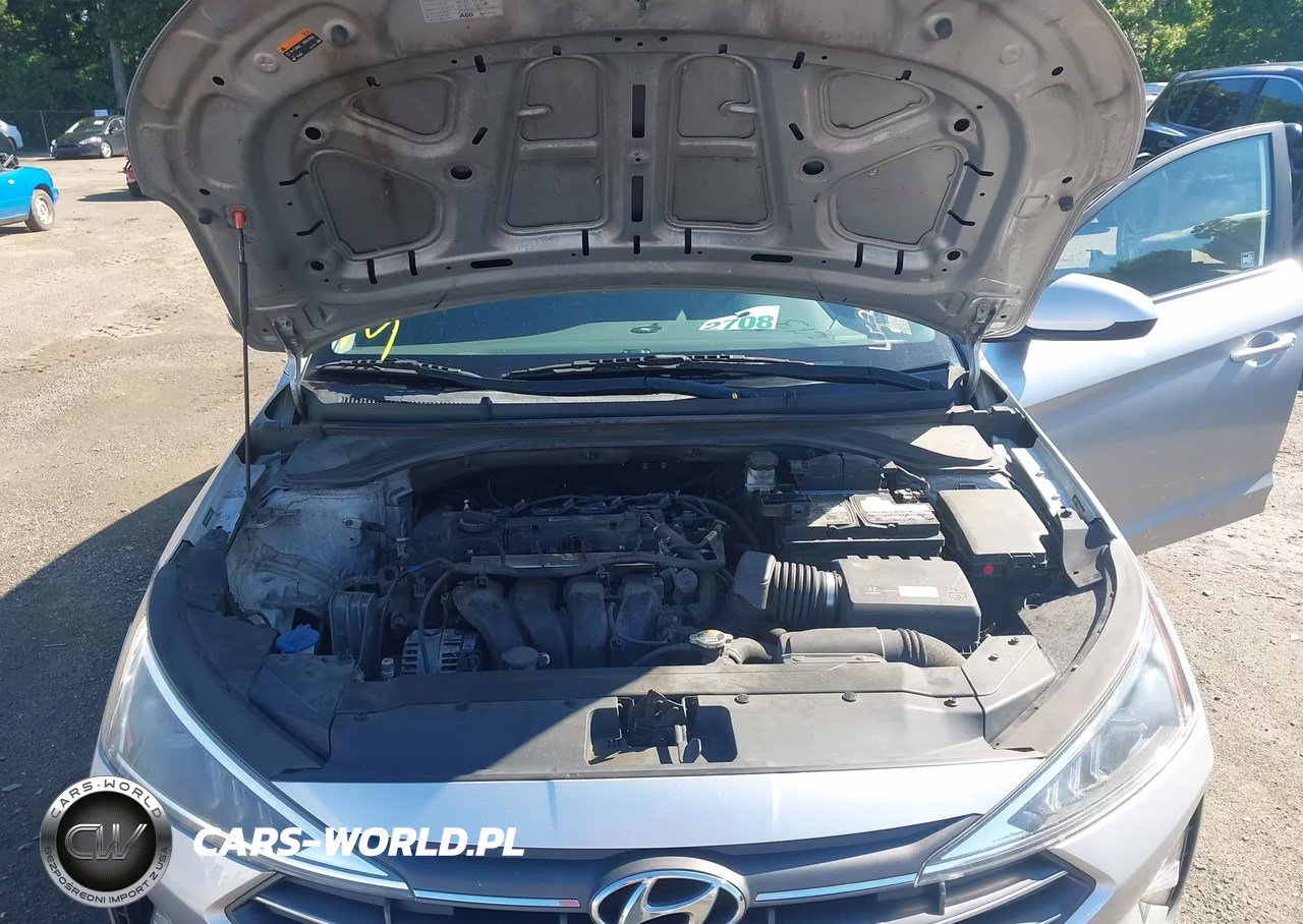 2019 Hyundai Elantra Se VIN:5NPD74LF1KH438066 - 10