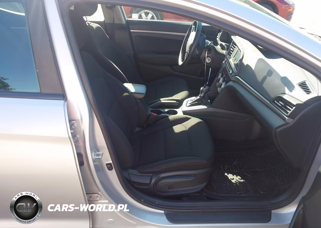 2019 Hyundai Elantra Se VIN:5NPD74LF1KH438066 - 5