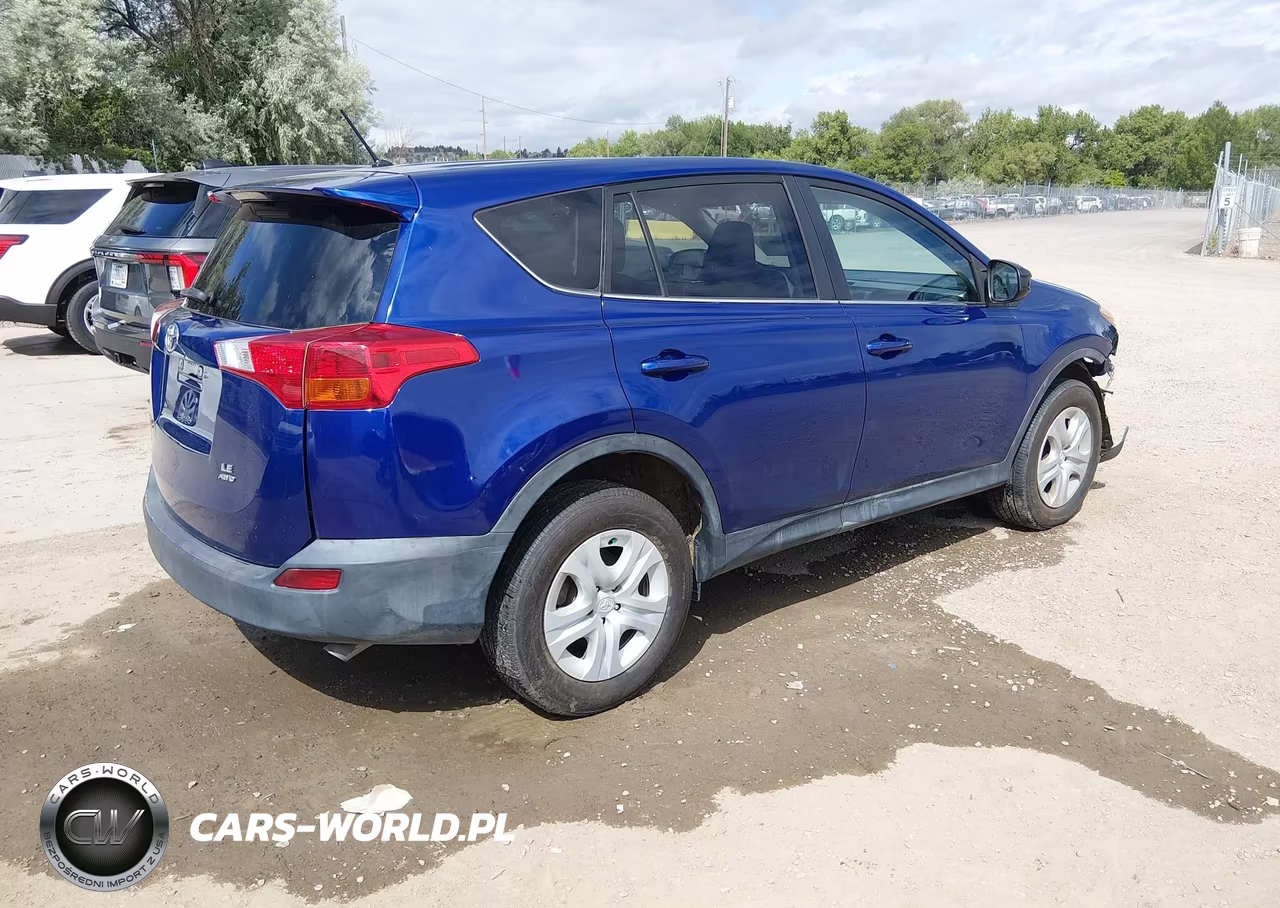 2015 Toyota Rav4 Le VIN:2T3BFREV6FW387464 - 4
