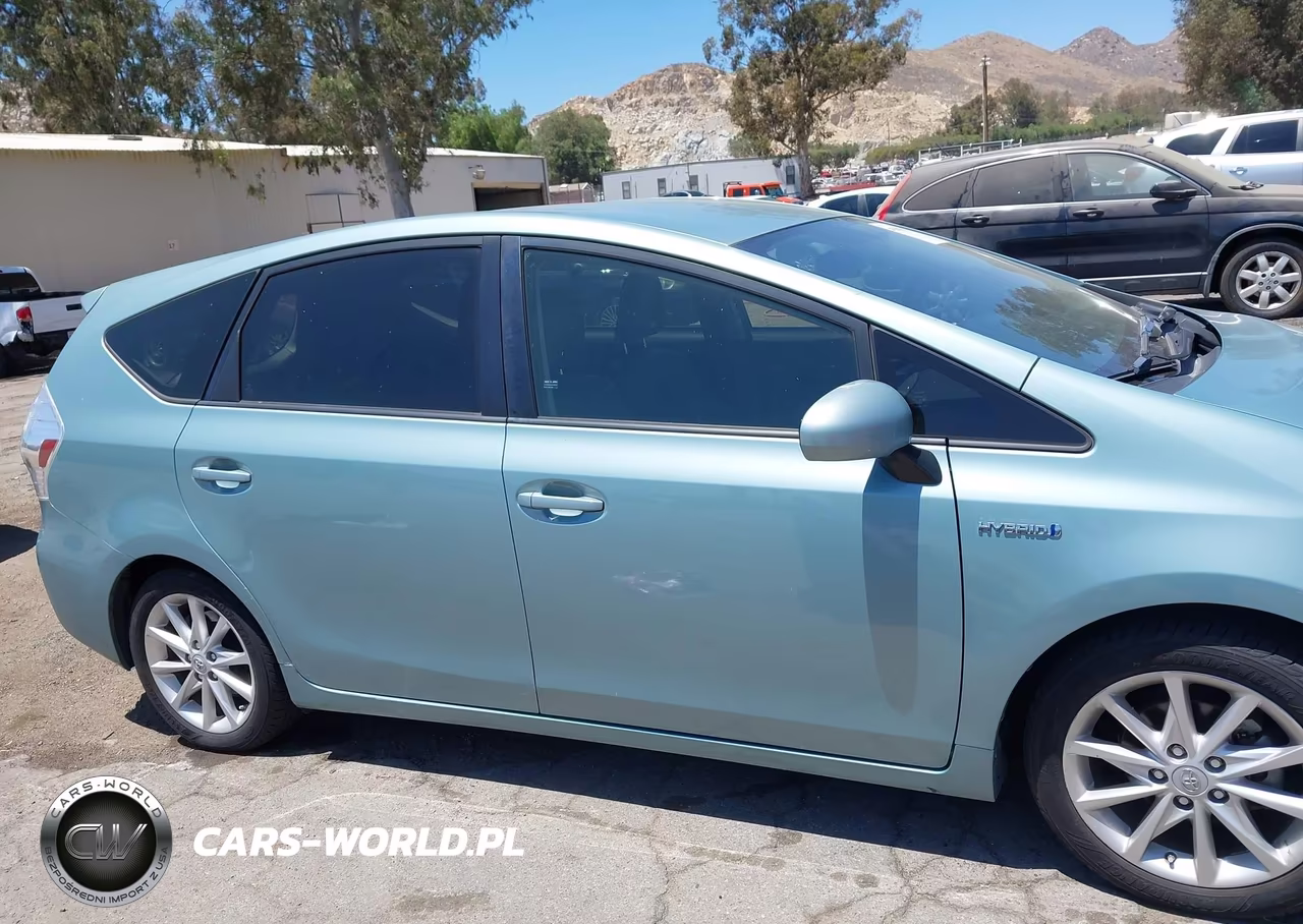 2014 Toyota Prius V Five VIN:JTDZN3EU1E3309892 - 13