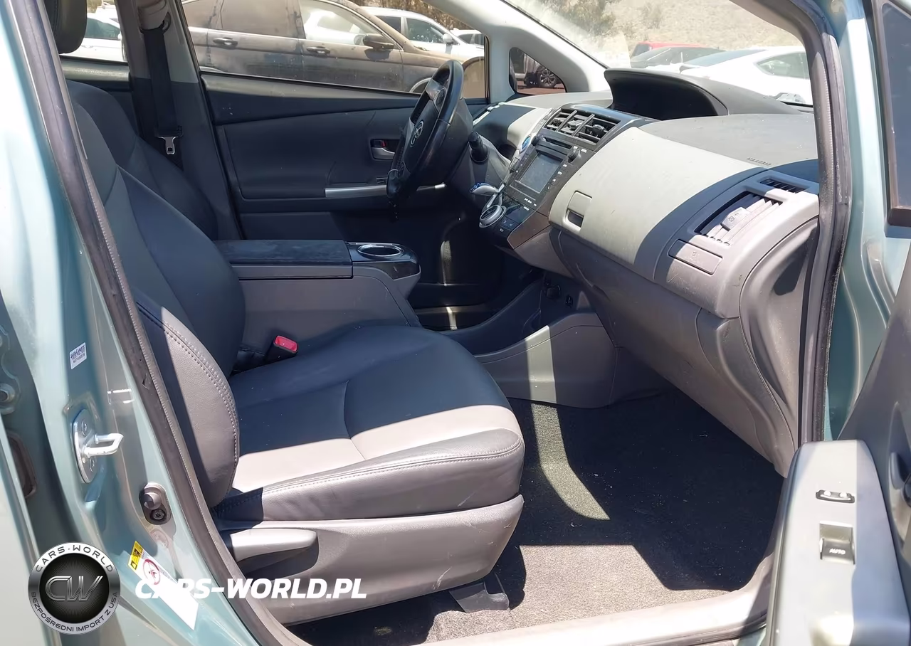 2014 Toyota Prius V Five VIN:JTDZN3EU1E3309892 - 5