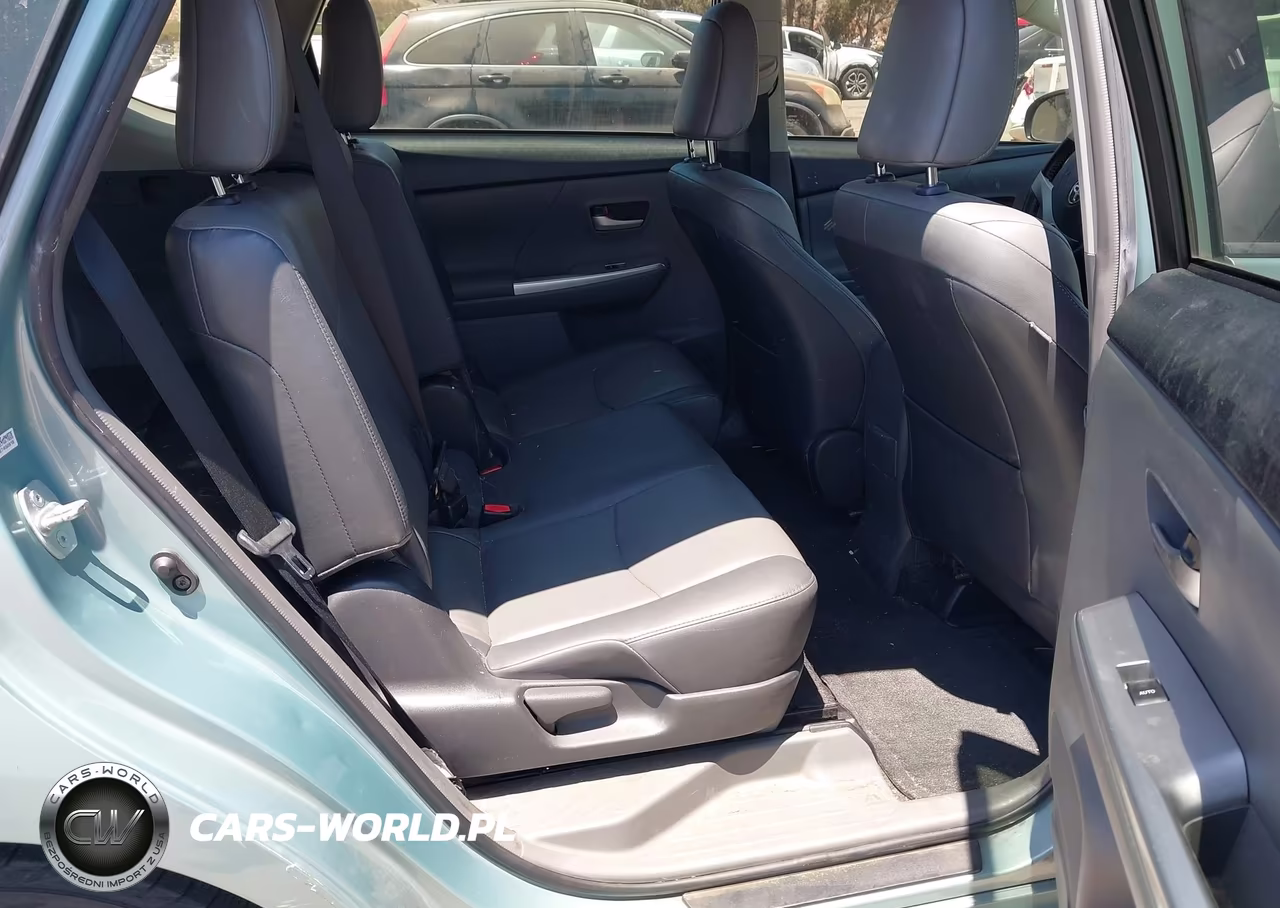 2014 Toyota Prius V Five VIN:JTDZN3EU1E3309892 - 8