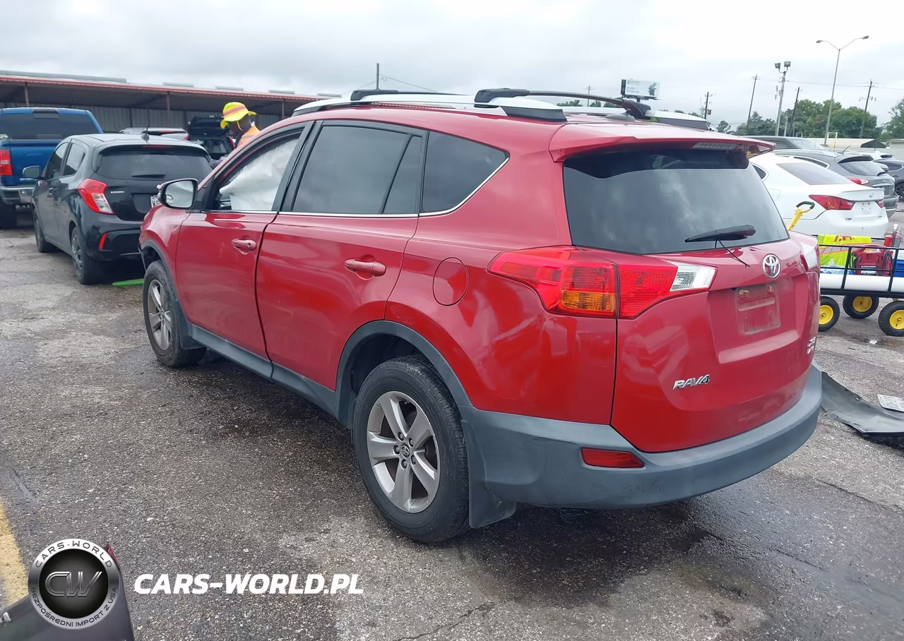 2015 Toyota Rav4 Xle VIN:2T3RFREV3FW376579 - 3