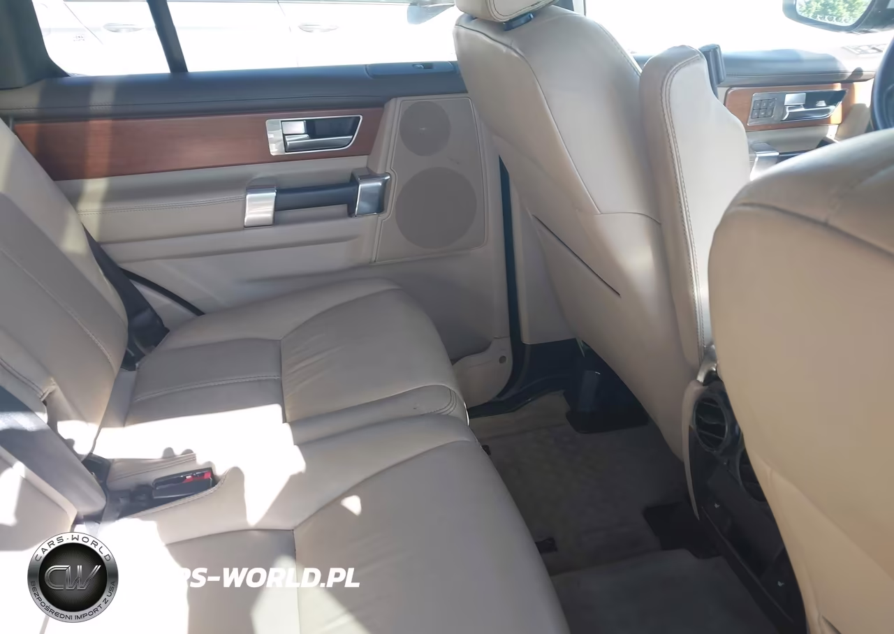 2016 Land Rover Lr4 VIN:SALAK2V65GA802323 - 8