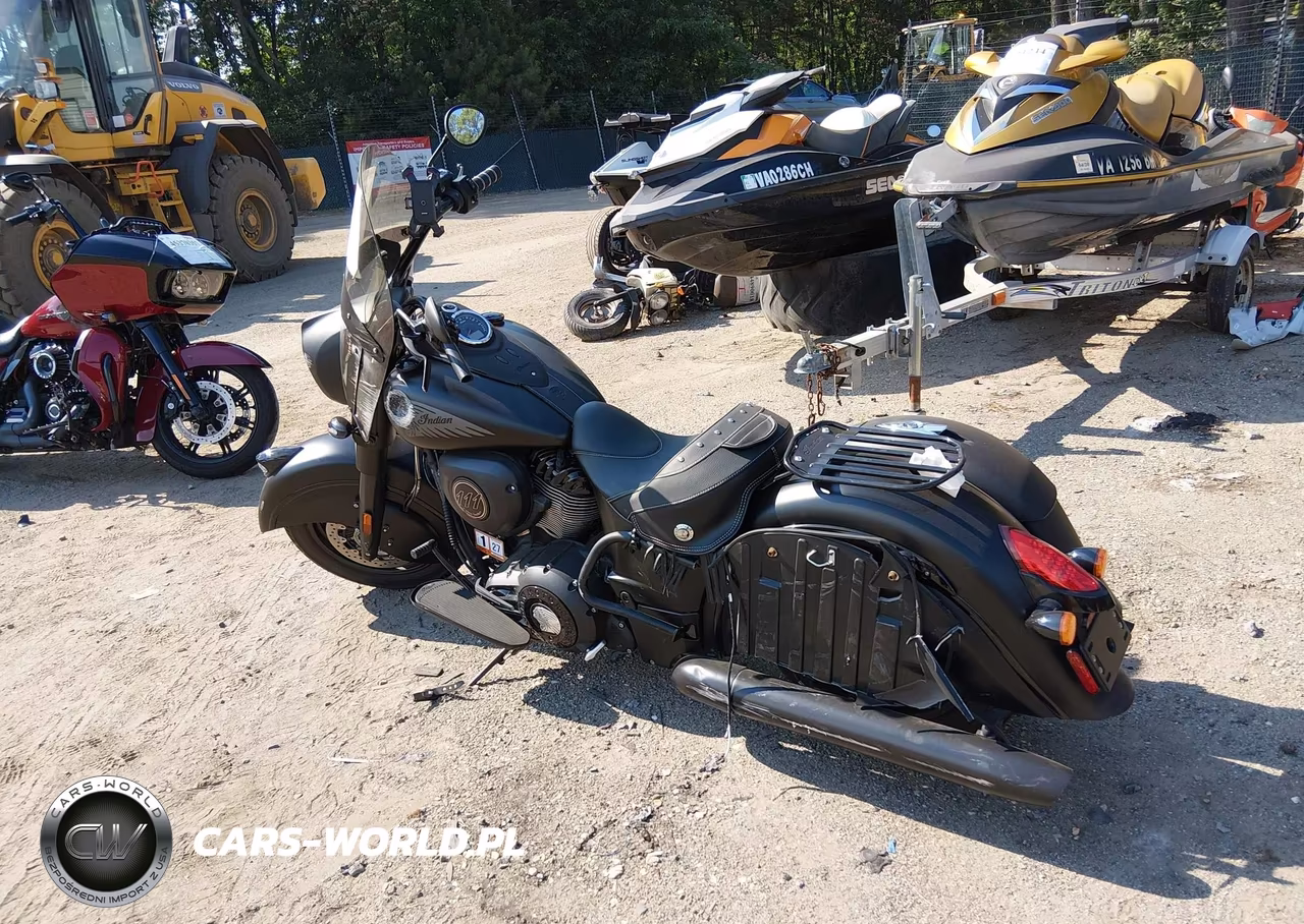 2019 Indian Motorcycle Co. Chief Dark Horse VIN:56KCCDAA9K3375464 - 3