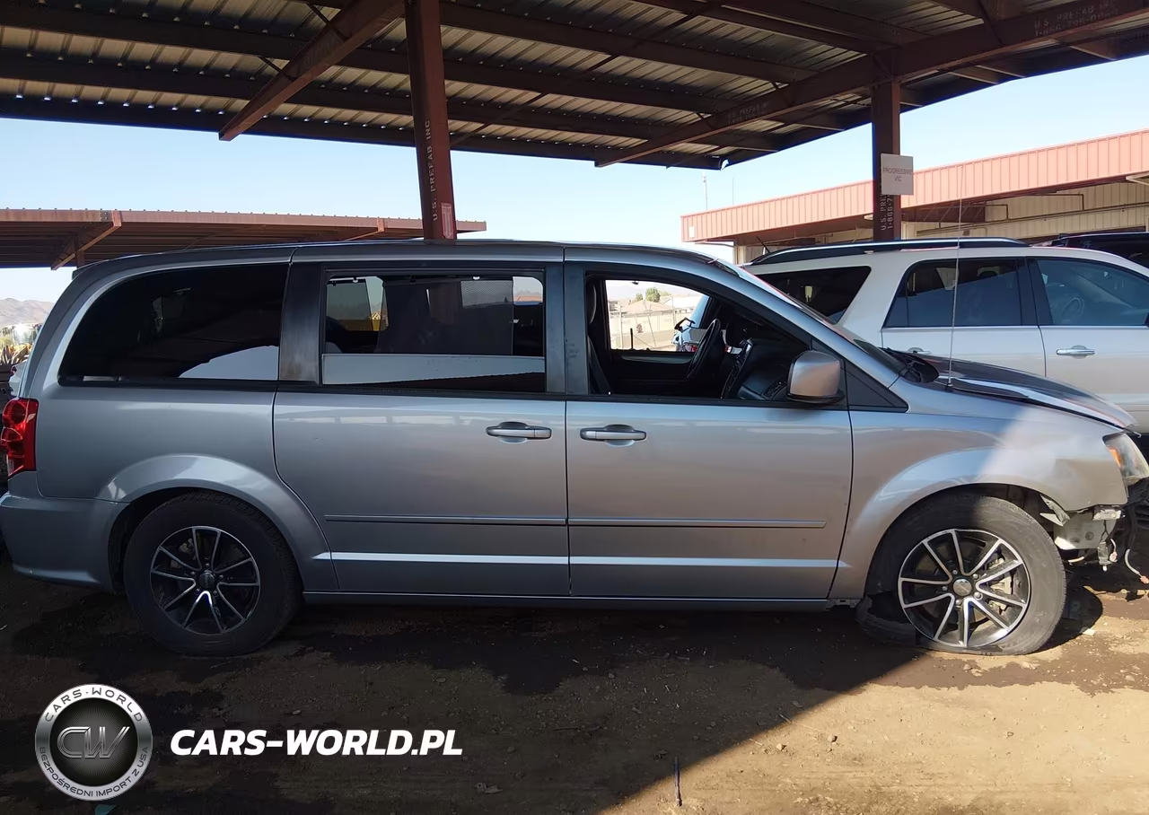 2016 Dodge Grand Caravan R-T VIN:2C4RDGEG8GR108750 - 13