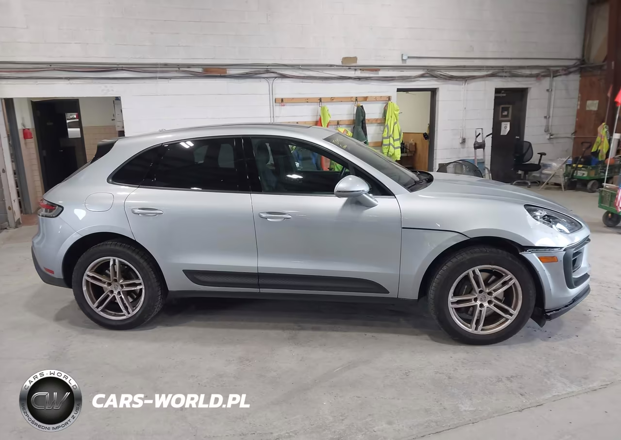 2024 Porsche Macan T VIN:WP1AA2A5XRLB12922 - 13