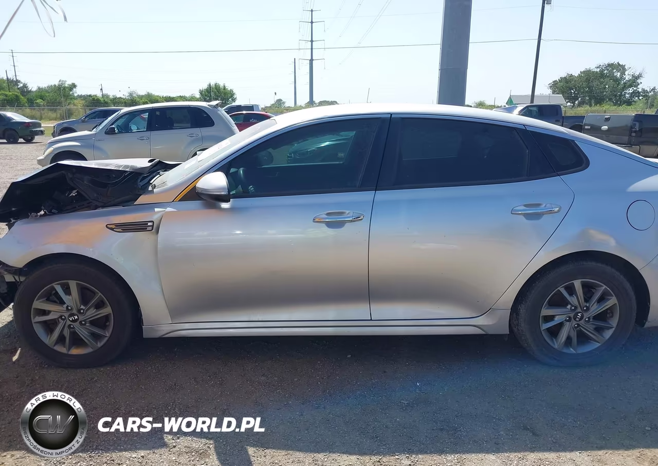 2019 Kia Optima Lx VIN:5XXGT4L33KG301401 - 15