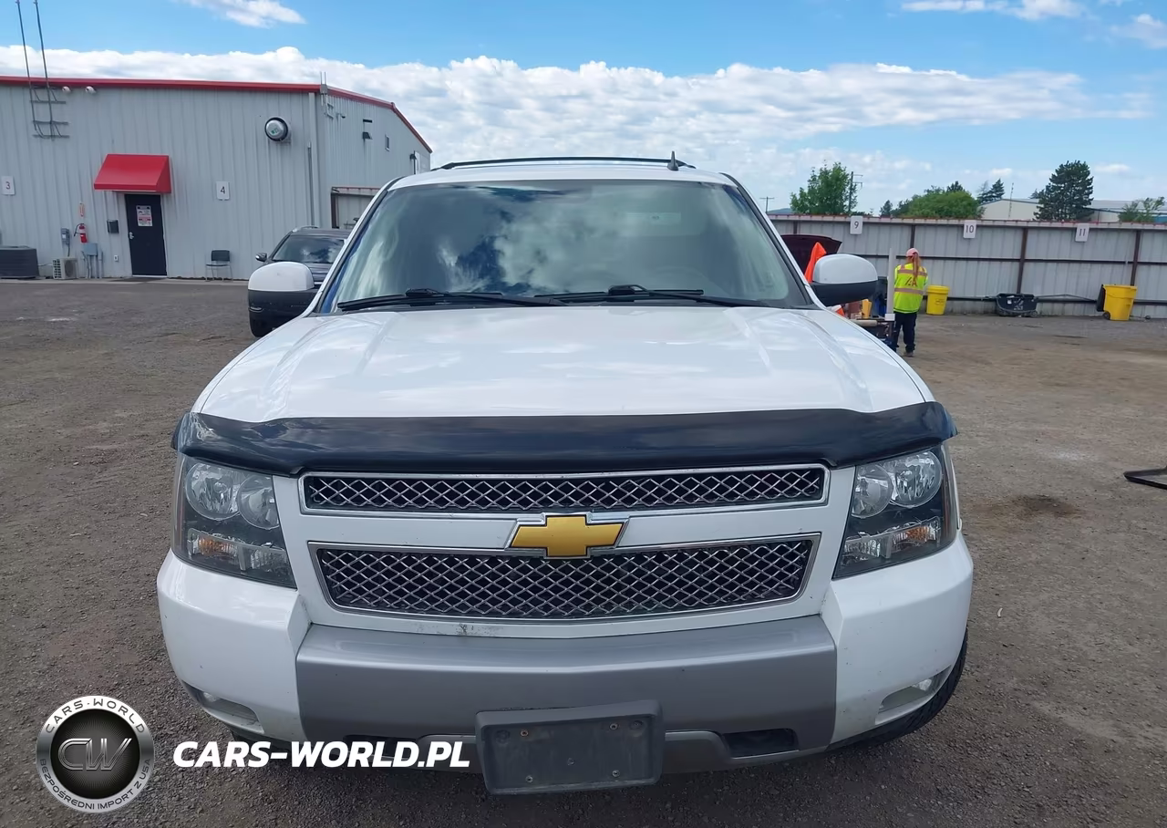 2013 Chevrolet Tahoe Lt VIN:1GNSKBE00DR136628 - 12