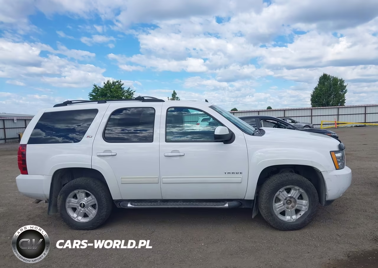 2013 Chevrolet Tahoe Lt VIN:1GNSKBE00DR136628 - 13
